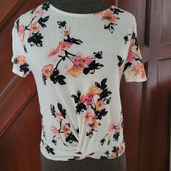 Wishful Park Floral Knot Front Ribbed Short Sleeve Top M Cotton/Polyester White - Picture 1 of 6